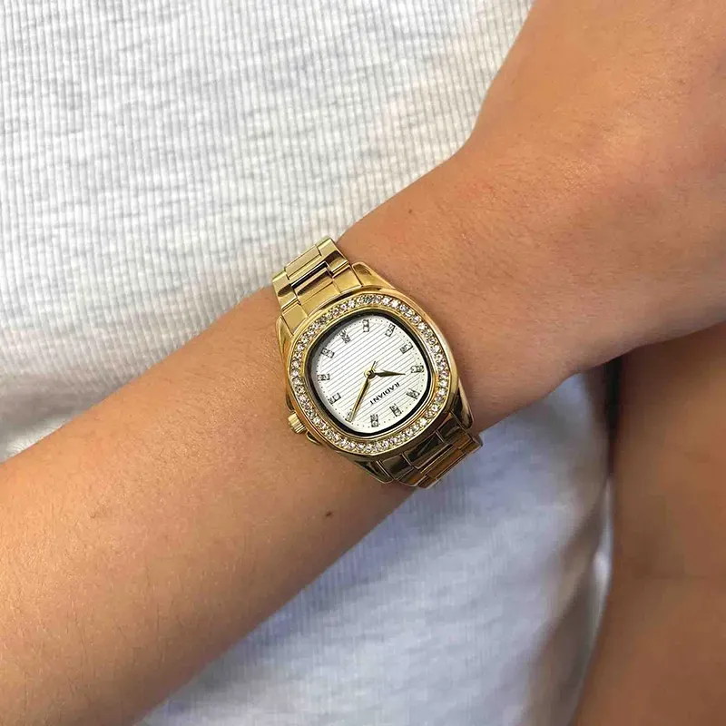 Radiant Scape Relógio de Mulher Dourado Bracelete Aço