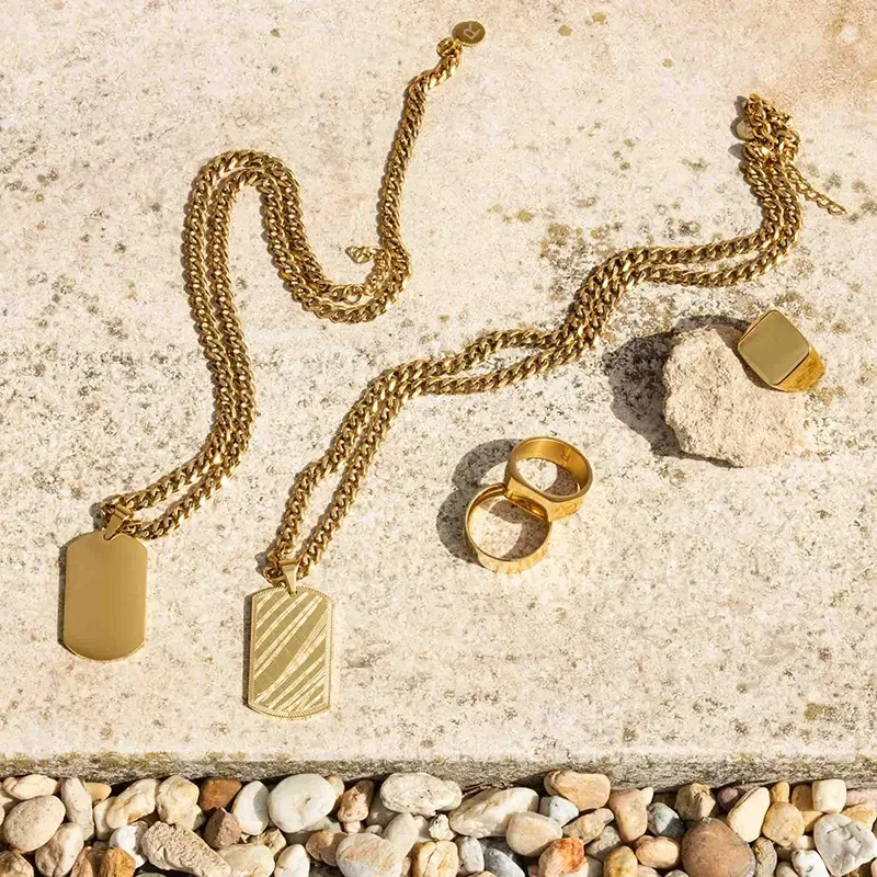 Colar Placa Dourada PLATE Homem RADIANT Joias