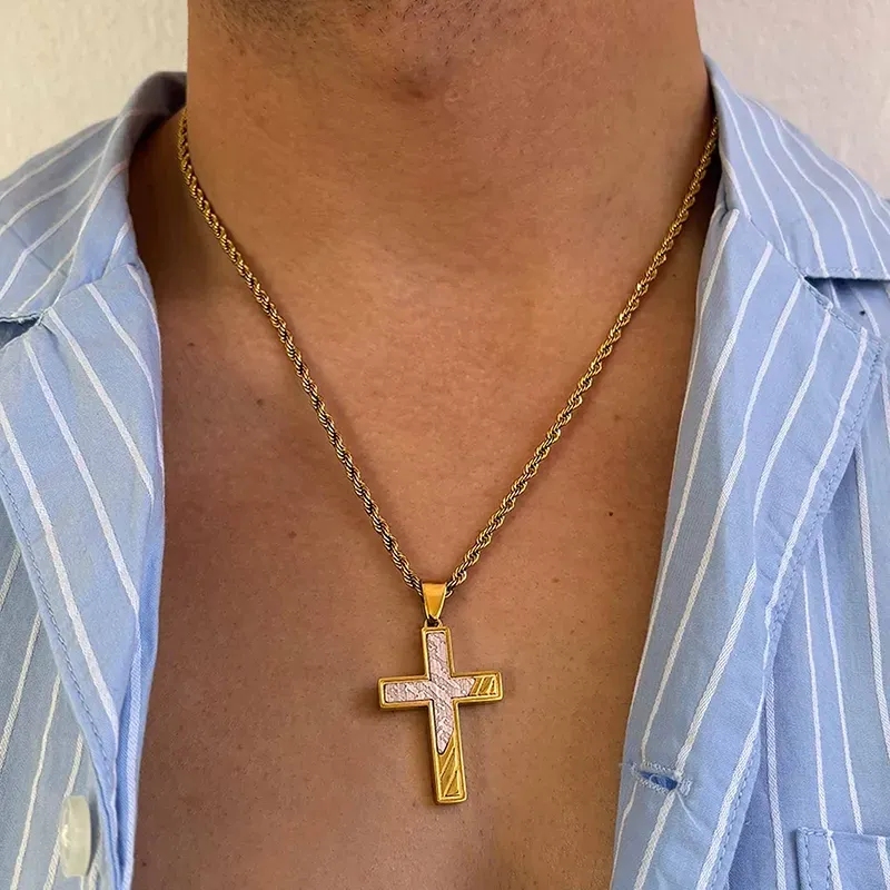 Colar Homem Mateo Cruz Dourado