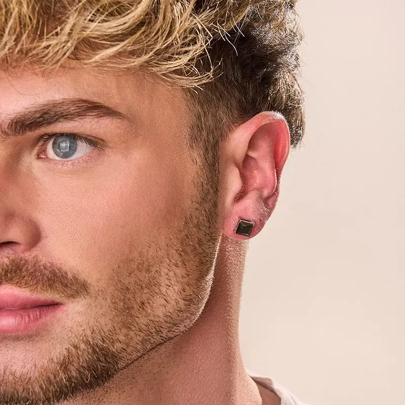 Brincos Homem Atlante Onyx Prateado | Refinamento e Distinção