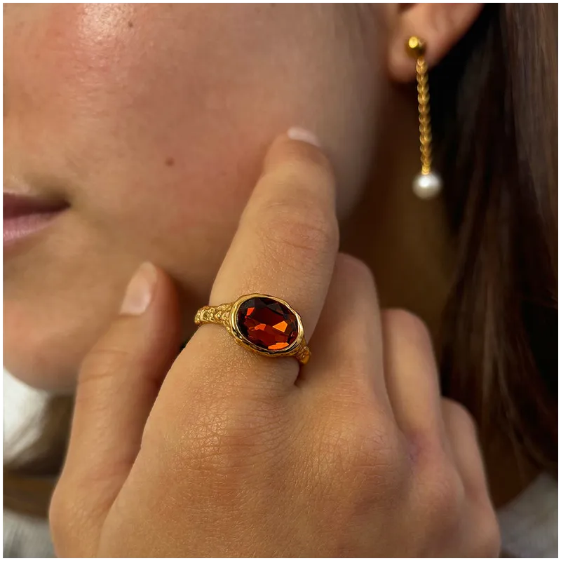 Anel dourado cristal caramelo coleção TEXTURES Radiant