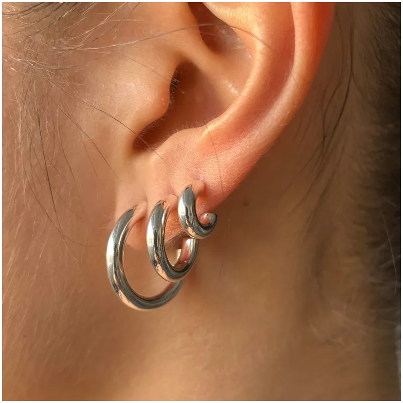 Argolas pequenas Radiant em Prata