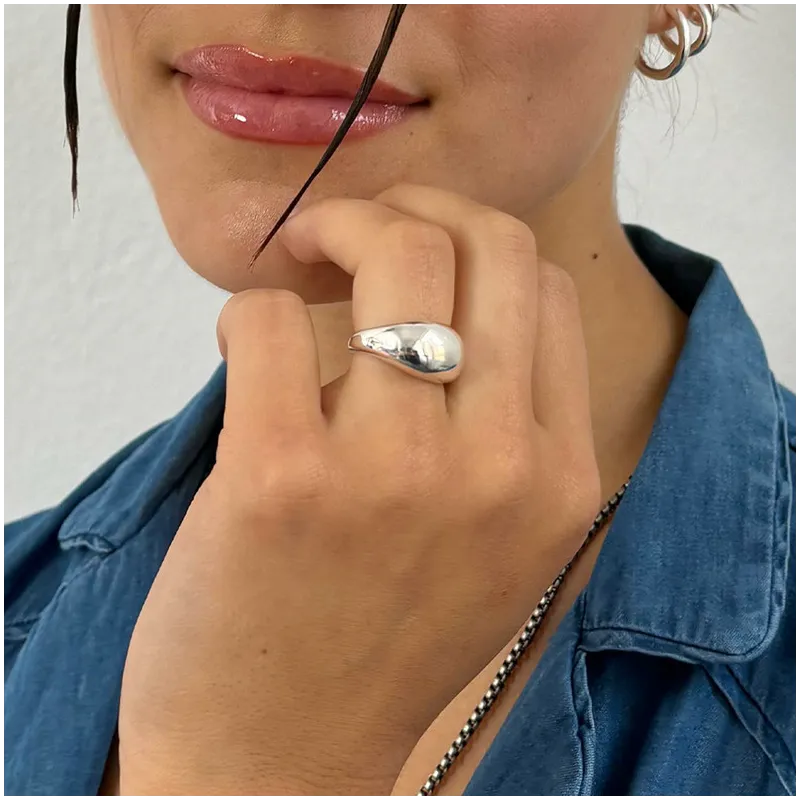 Anel volume Radiant em Prata