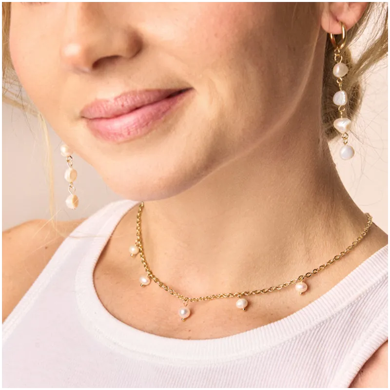 Colar Mulher Bridgerton dourado | Design Sofisticado em Aço Dourado