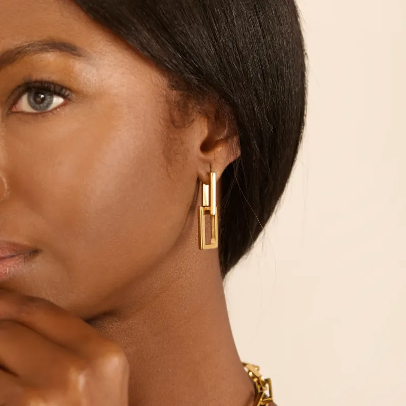 Brincos de mulher Halle dourados | Radiant