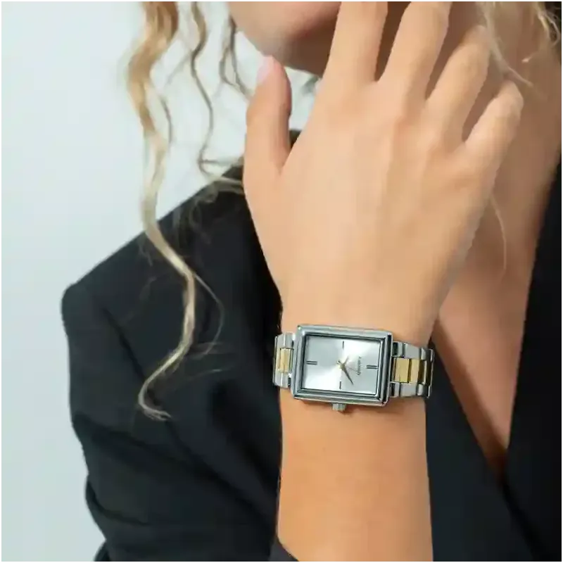 Reloj Courtney Bitone