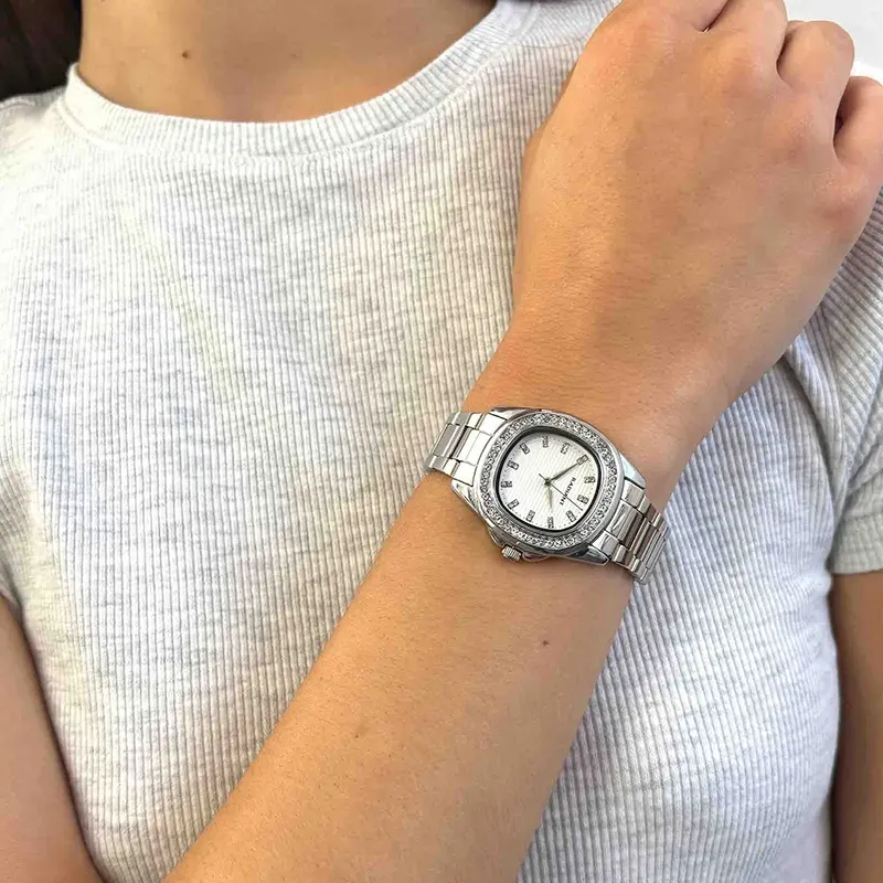 Radiant Scape Relógio de Mulher Prateado com Bracelete de Aço