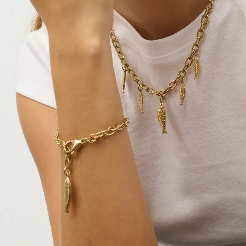 Colar Comprido Dourado de Mulher com Peixes Sea | Radiant