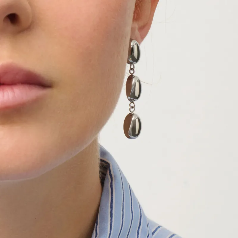 Brincos Prateados Compridos de Mulher Soulmate | Radiant