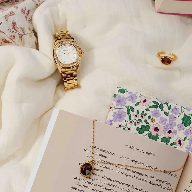 Radiant Scape Relógio de Mulher Dourado Bracelete Aço