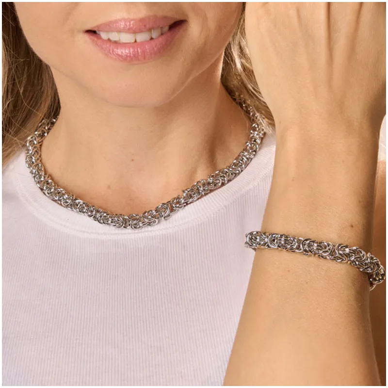 Colar Mulher Blake Prateado | Design Twist Minimalista em Aço Prateado