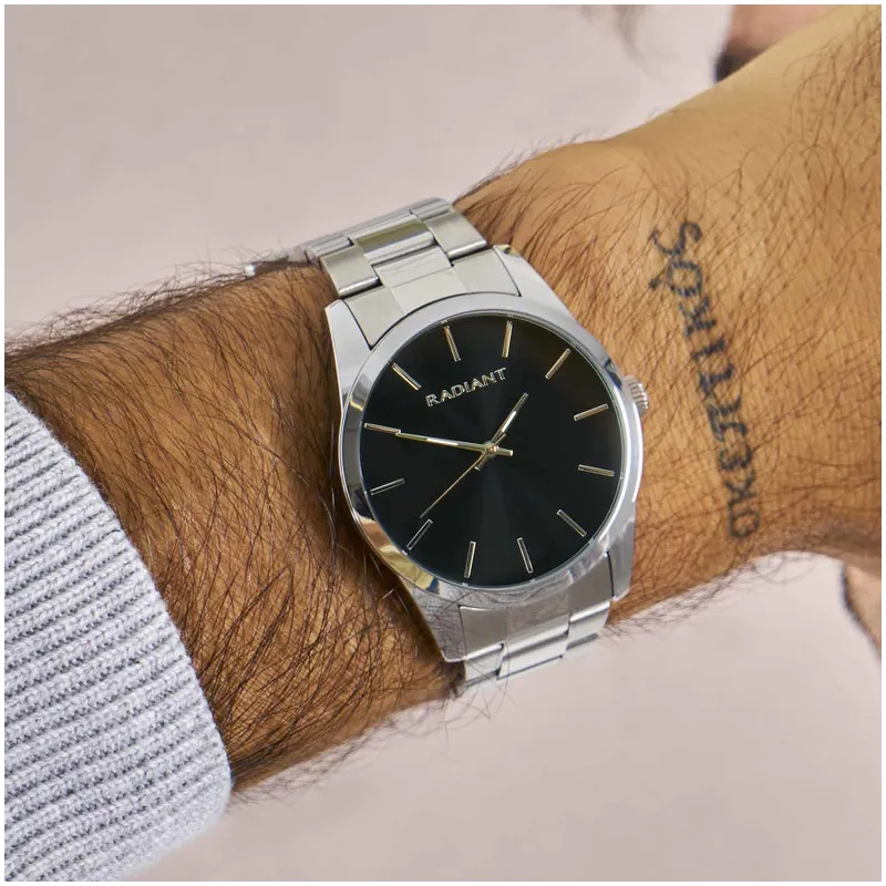 BASICS 42MM BLACK DIAL IPS BRACELET